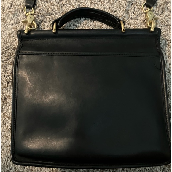 Vintage Coach Willis 9927 Black Leather W/Key Fob & Goldtone Hardware. - Picture 7 of 15